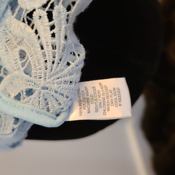 Ann Taylor Loft Powder Blue Embroidered Tee Top sz XS - Picture 5 of 6